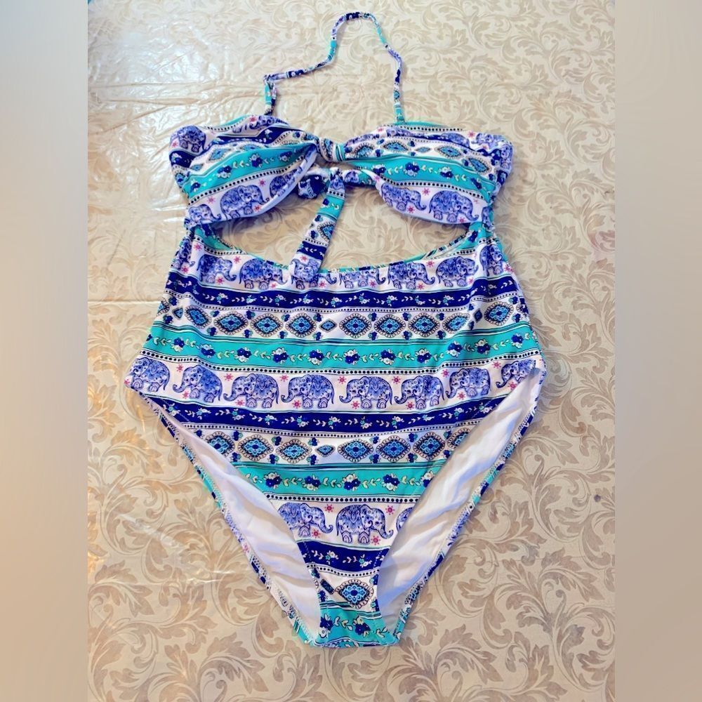 Cupshe Wrap Swimsuit Ethnic Design Padded Adj Straps Sz 20 XXL NWT Gorgeous